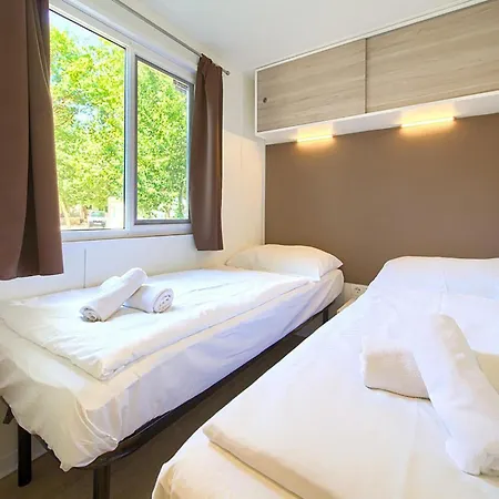 Cozy Stacaravan In Glavotok With Wifi Camping