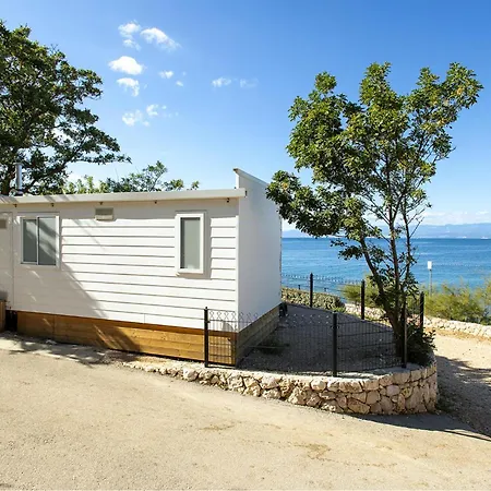 Camping Cozy Stacaravan In Glavotok With Wifi Brzac