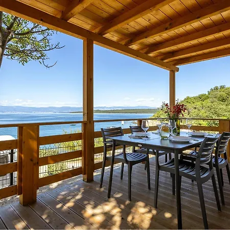 Cozy Stacaravan In Glavotok With Wifi Brzac