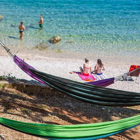 Campingplads Cozy Stacaravan In Glavotok With Wifi