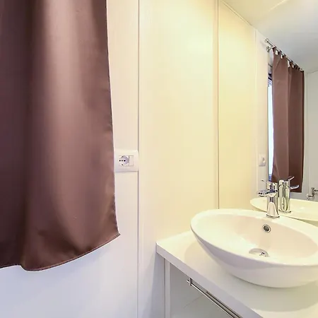 Cozy Stacaravan In Glavotok With Wifi Campingplads 4*