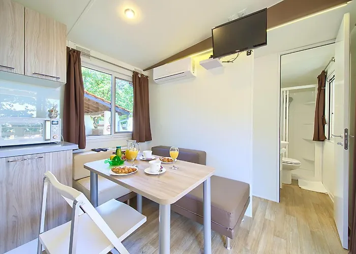 Cozy Stacaravan In Glavotok With Wifi Brzac