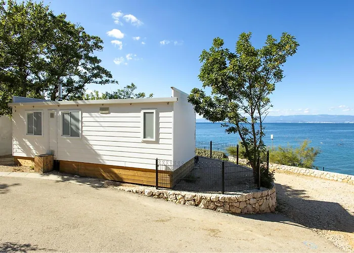 Campsite Cozy Stacaravan In Glavotok With Wifi Brzac