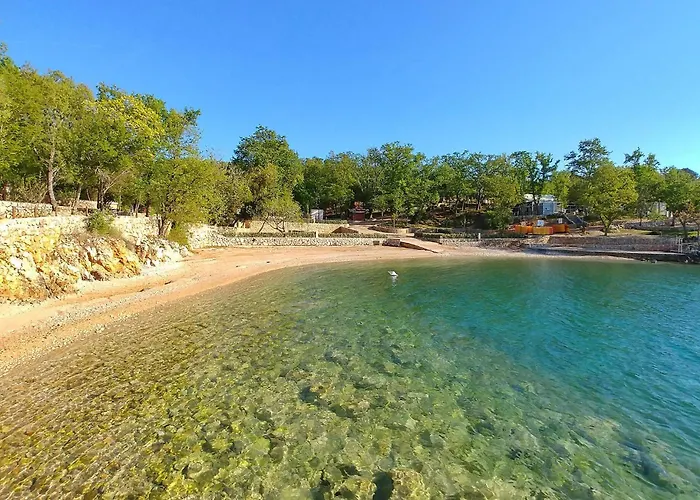Campsite Cozy Stacaravan In Glavotok With Wifi 4*