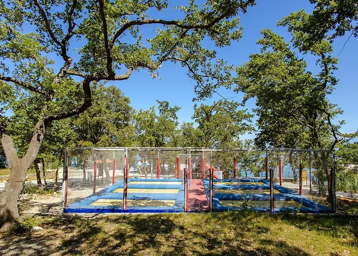 Campsite Cozy Stacaravan In Glavotok With Wifi