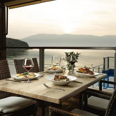 Kemp Cozy Stacaravan In Glavotok With Wifi 4*